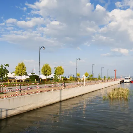 Holiapart In Gdanska 52 - Winda, Przyjazny Czworonogom Апартаменты Крыница-Морска